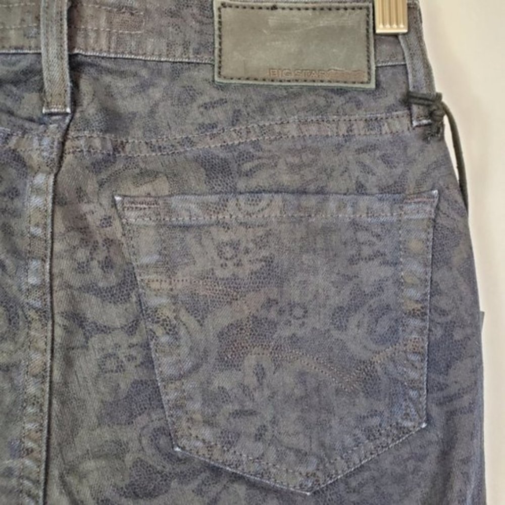 Big Star Envy Low Rise Cigarette Skinny Jeans Floral Lace Print Navy Blue 26 NWT - Picture 5 of 6